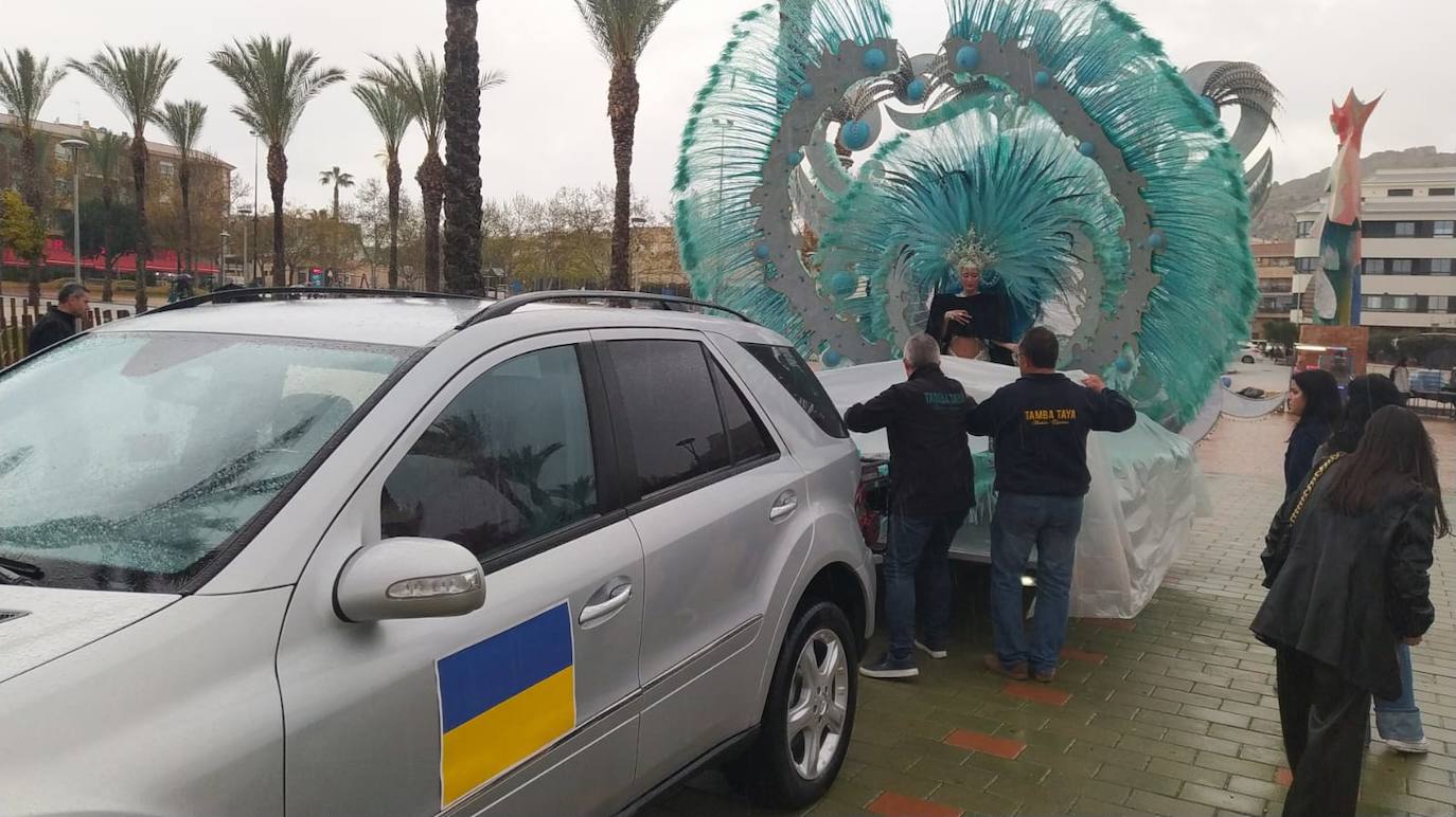 Fotos: La lluvia frustra el desfile de carnaval de Mula