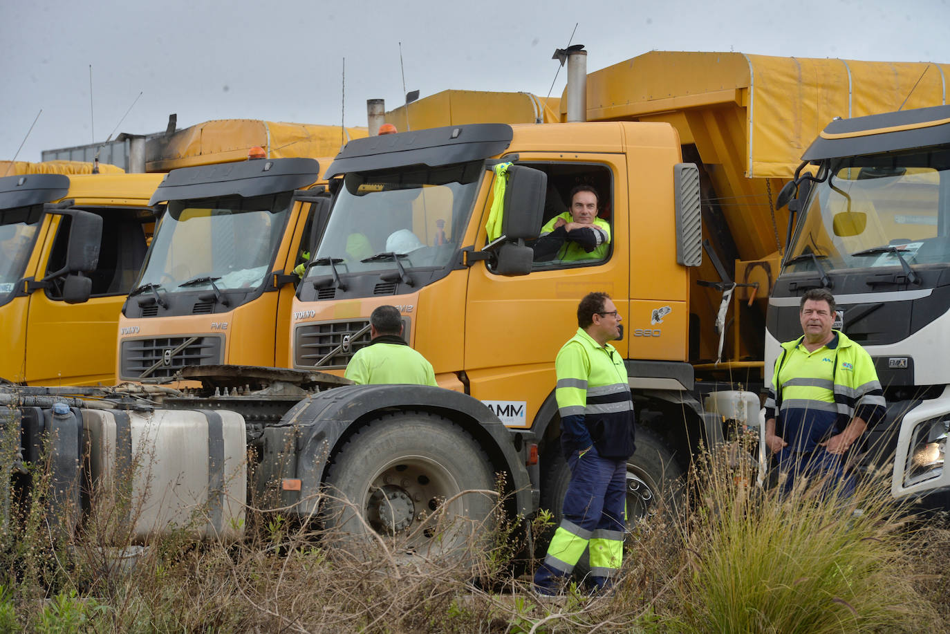 Fotos: Centenares de camioneros colapsan el Tráfico en Murcia, en imágenes