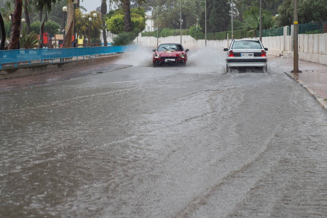 Fotos: La lluvia provoca desprendimientos, caminos inundados y carreteras cortadas en varios puntos de la Región