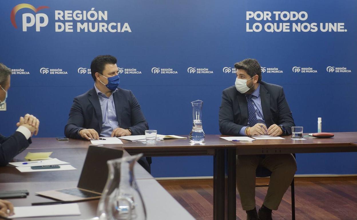 José Miguel Luengo y Fernando López Miras. 