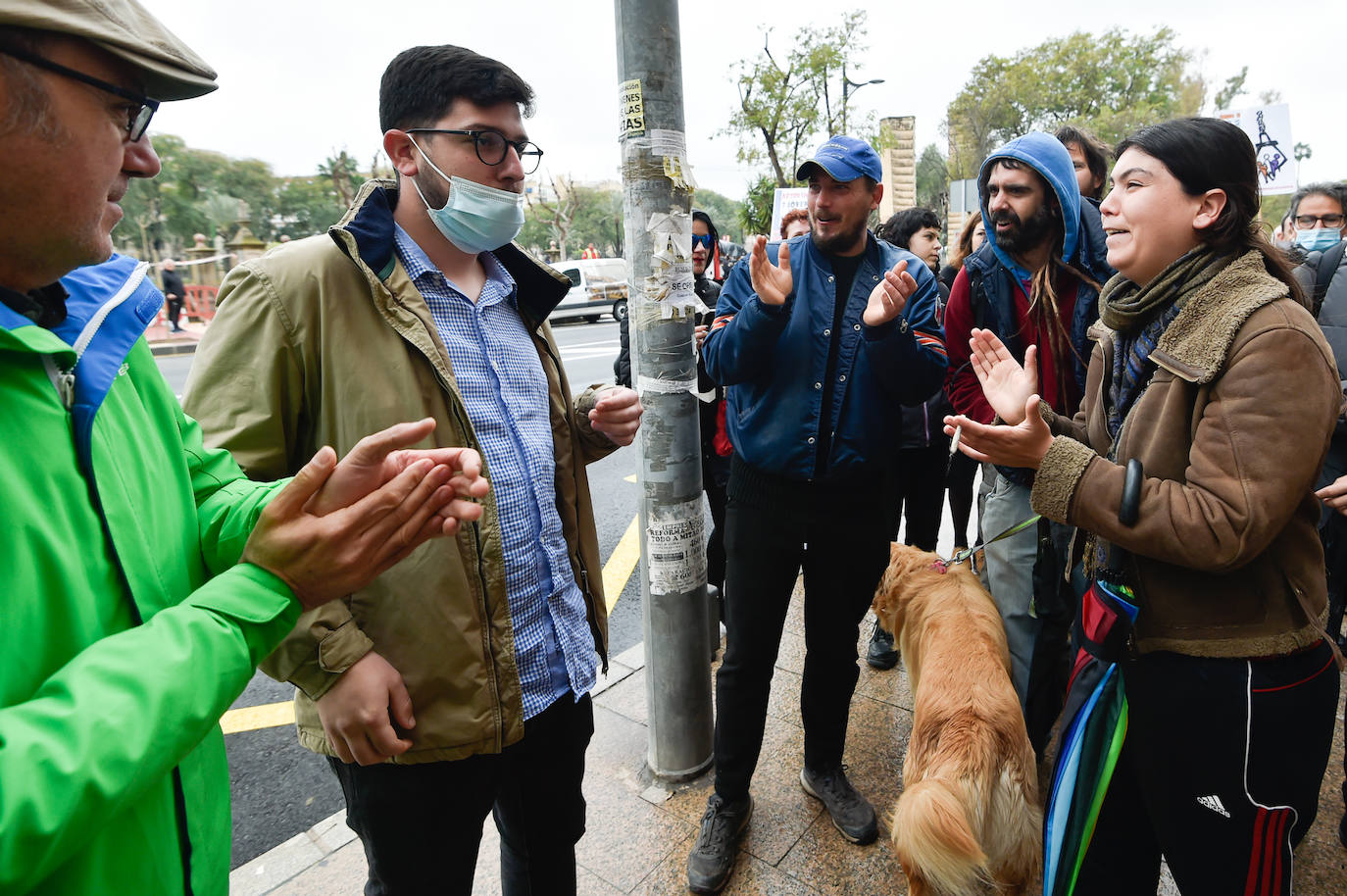 Fotos: Arranca el juicio contra los jóvenes acusados de causar daños en las vías del tren a su paso por Murcia