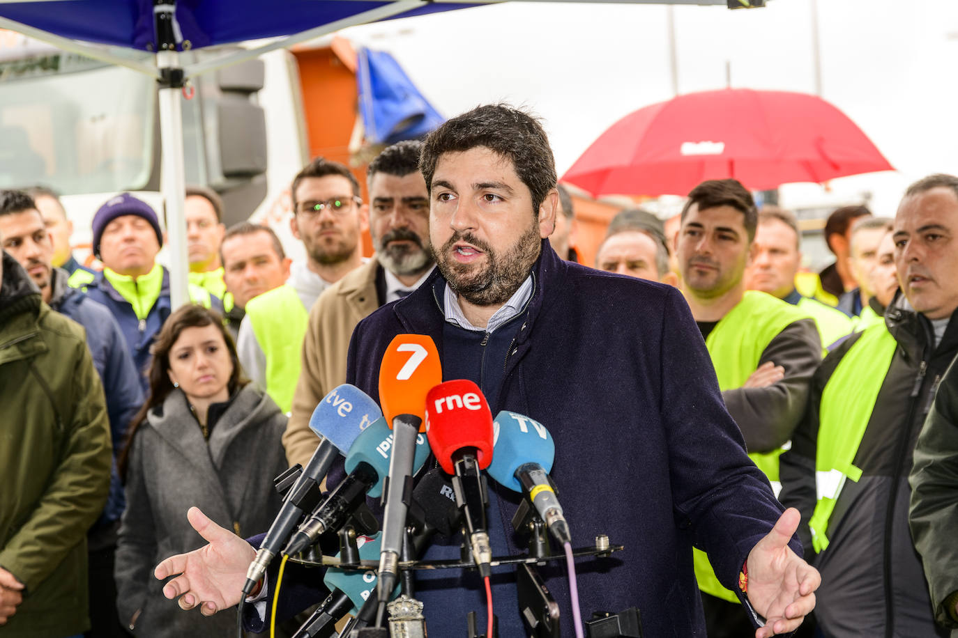 Fotos: Miras respalda a los transportistas y pide bajar el precio del combustible