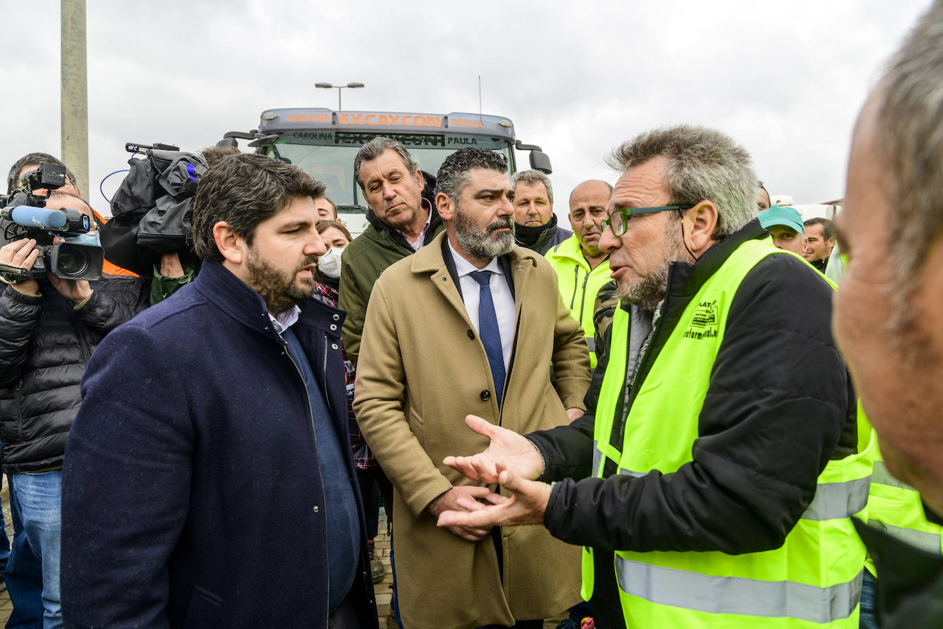 Fotos: Miras respalda a los transportistas y pide bajar el precio del combustible