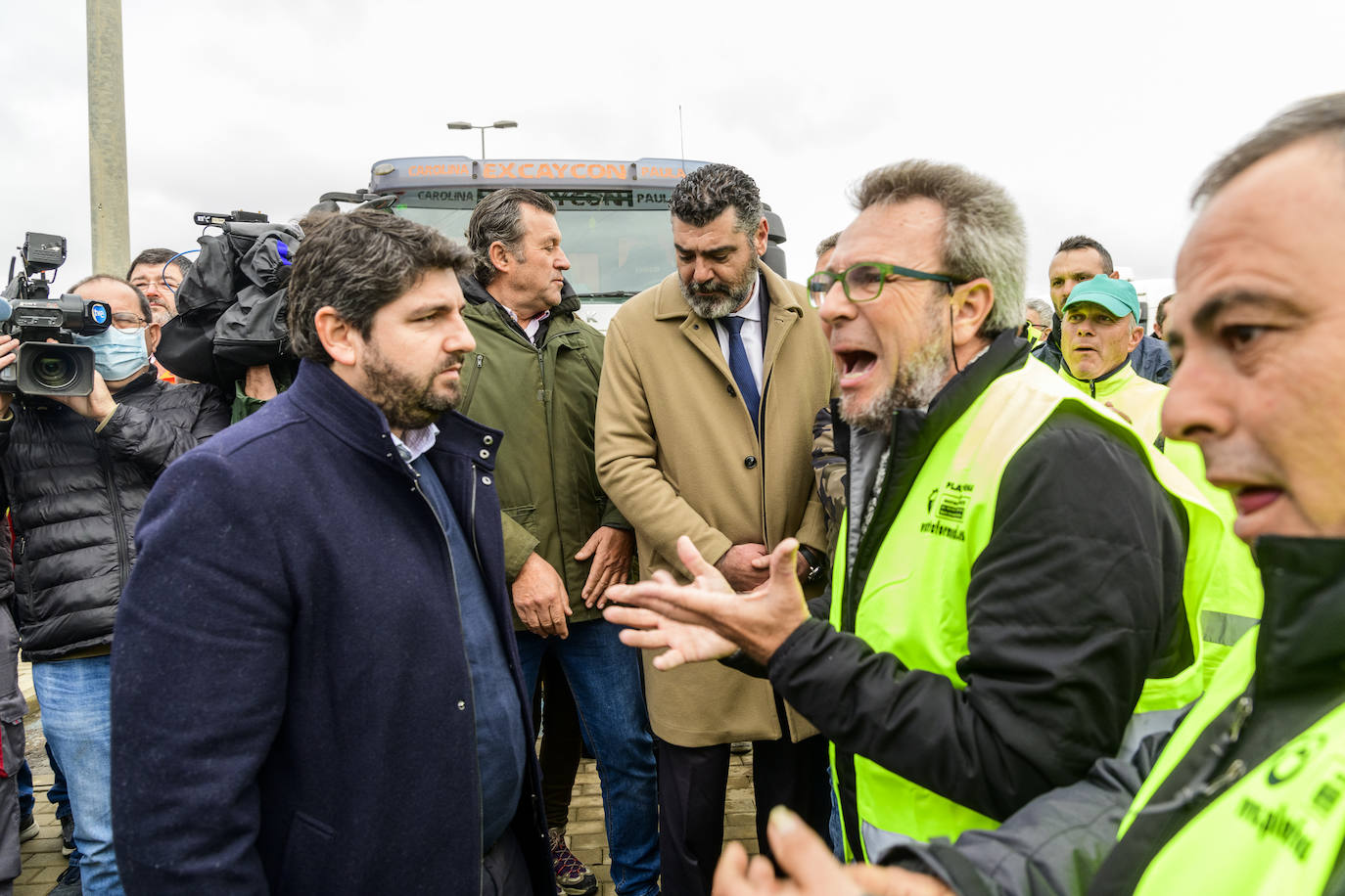 Fotos: Miras respalda a los transportistas y pide bajar el precio del combustible