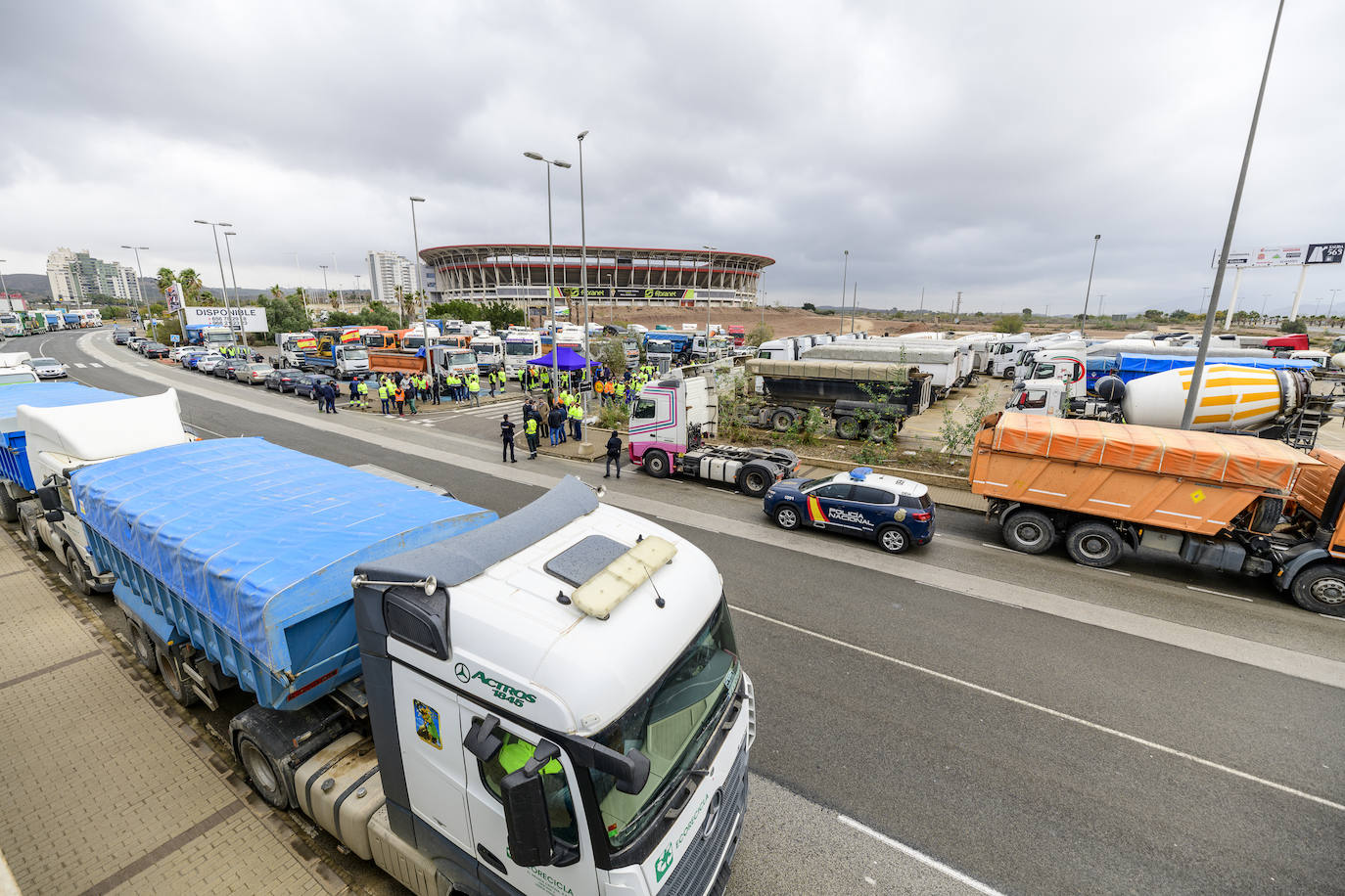 Fotos: Miras respalda a los transportistas y pide bajar el precio del combustible