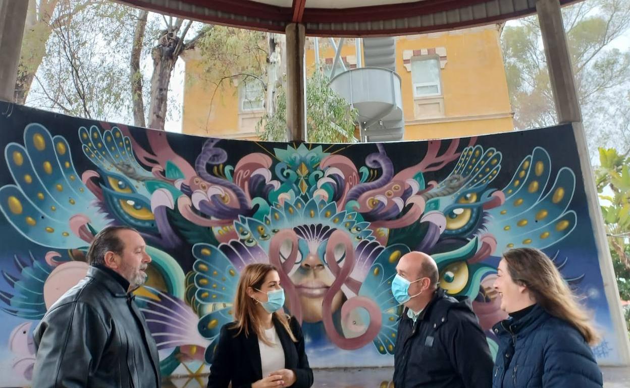 El nuevo mural del anfiteatro del cuartel de Artilllería.
