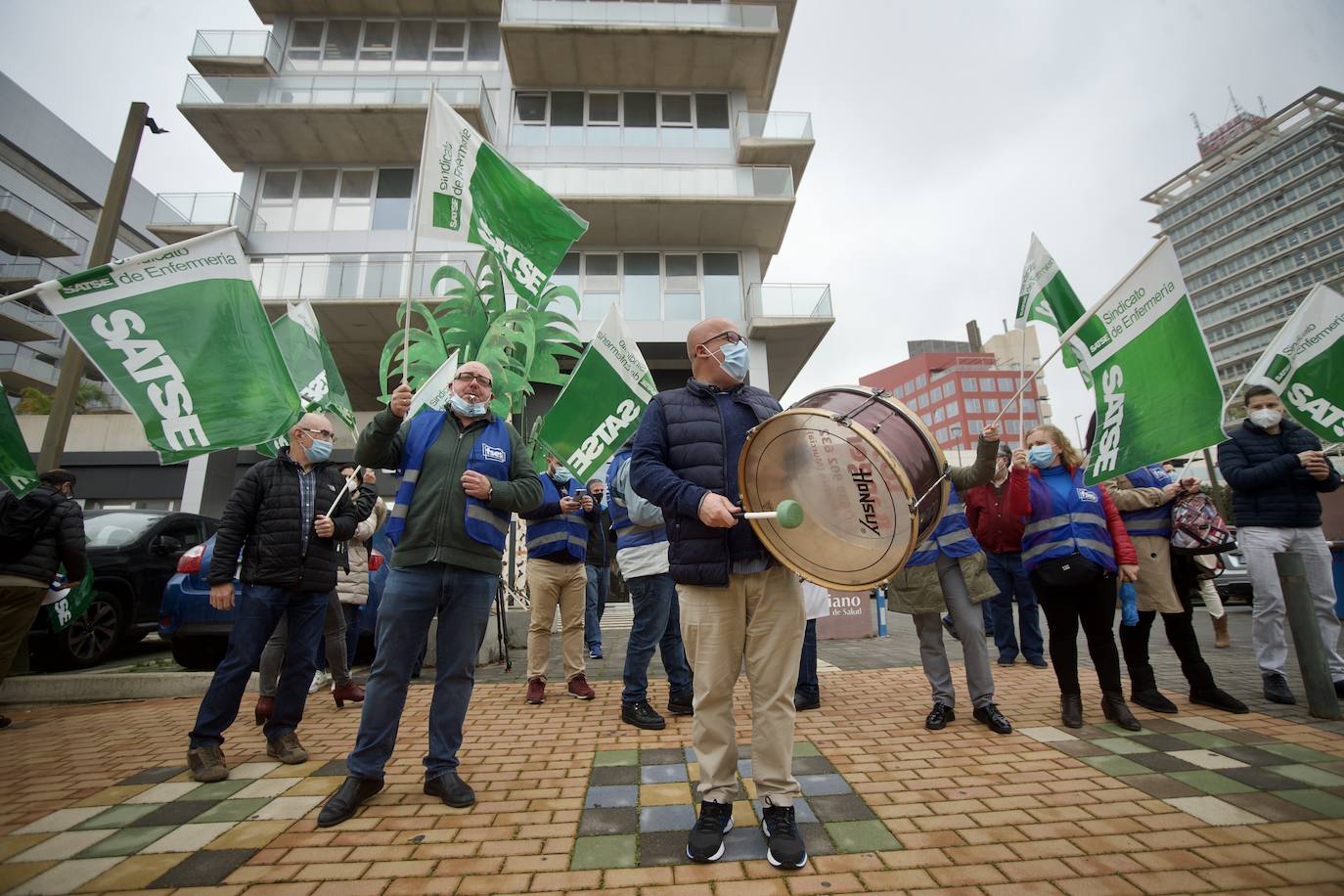 Fotos: Concentración de Satse contra los recortes en los refuerzos Covid