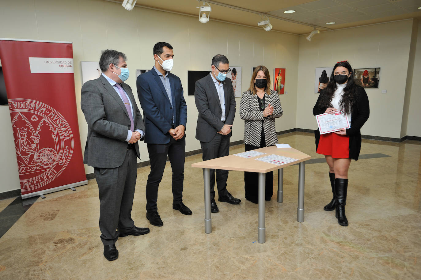 Fotos: Veinticinco alumnas de la UMU reciben las becas &#039;Piedad de la Cierva&#039;