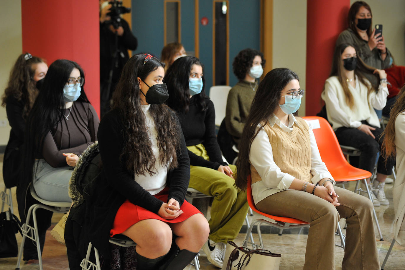 Fotos: Veinticinco alumnas de la UMU reciben las becas &#039;Piedad de la Cierva&#039;