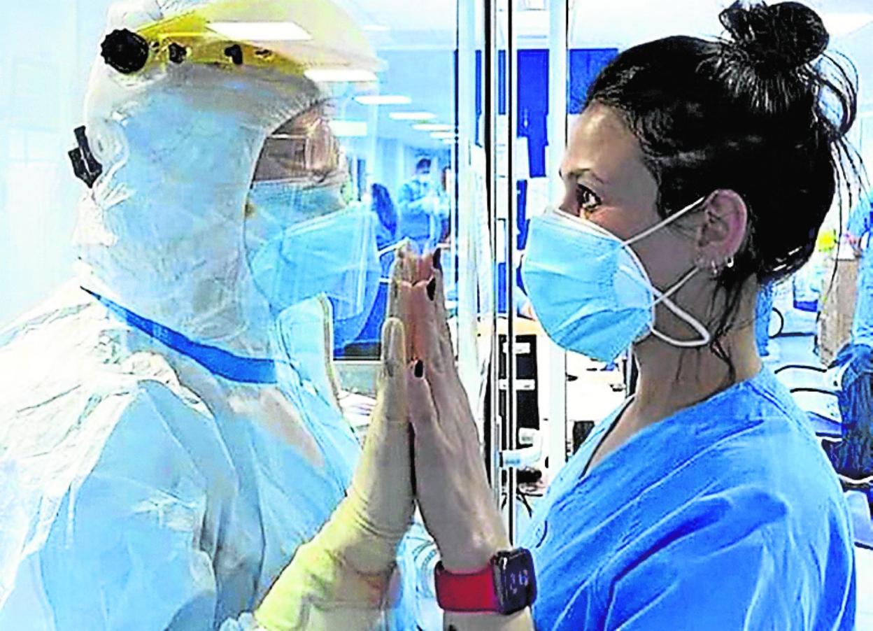 La colegiación garantiza la seguridad de los pacientes. 