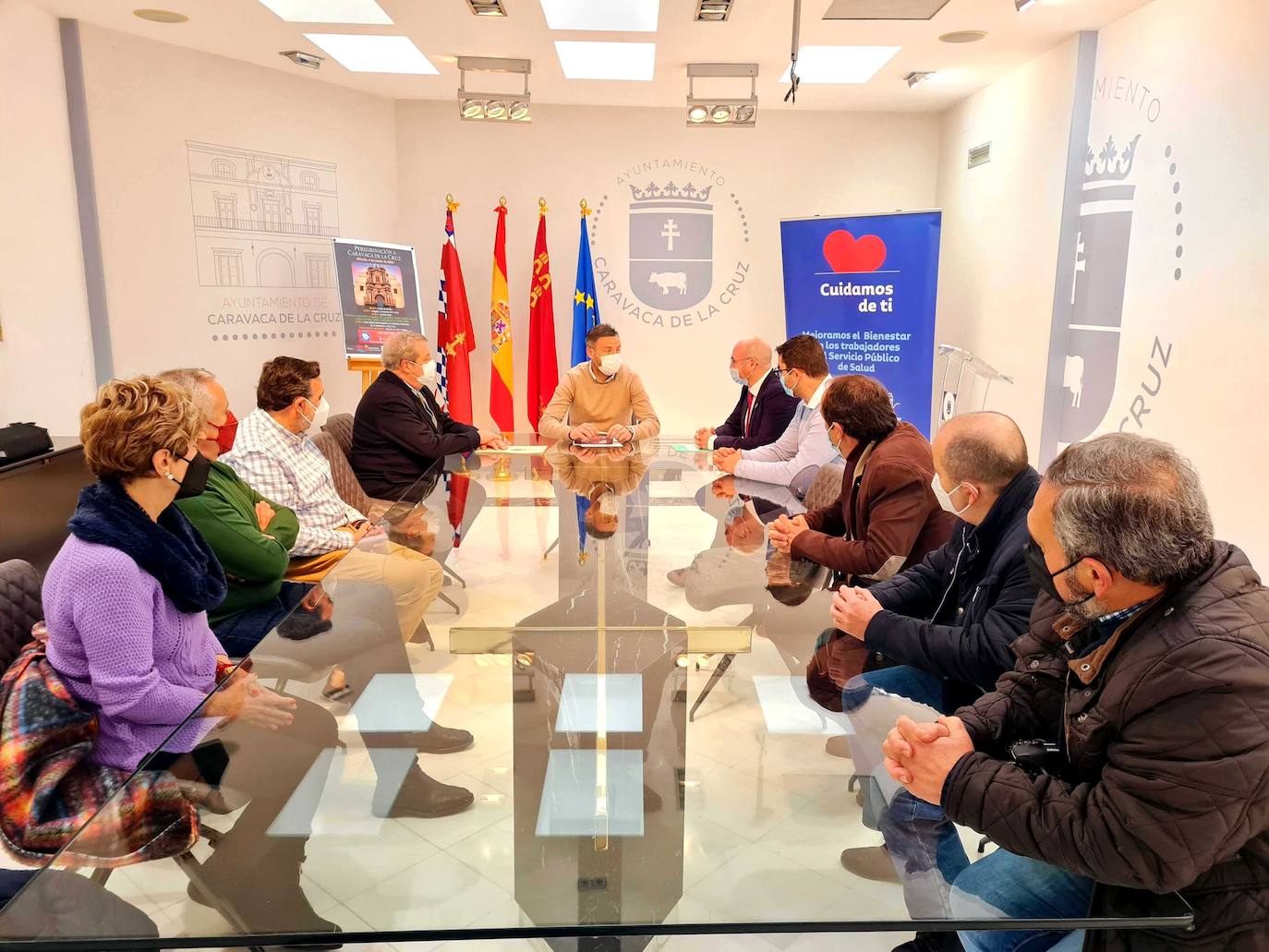 Reunión previa a la rueda de prensa para la presentación de la Peregrinación del SMS a la Vera Cruz. 