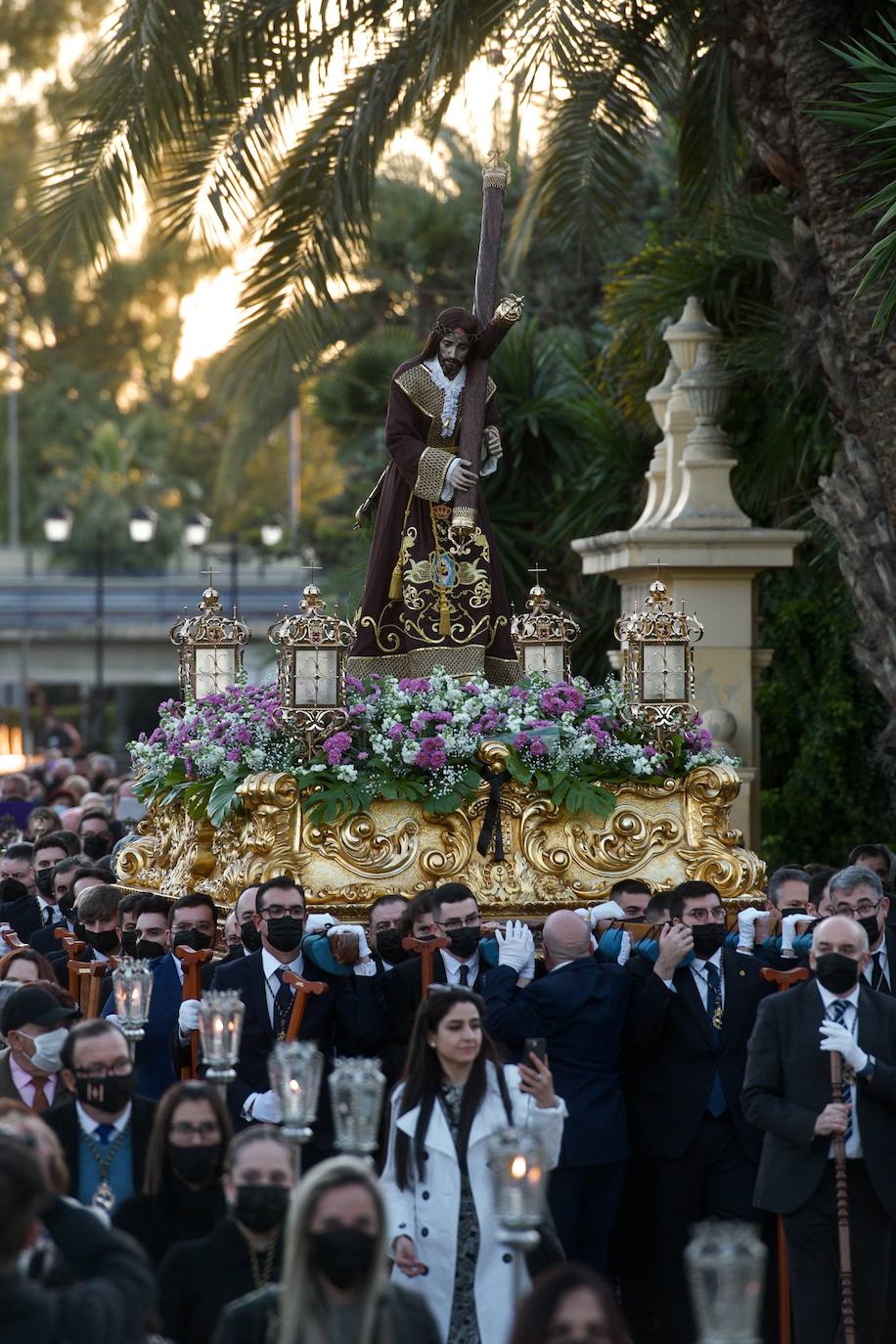 Fotos: La Verónica, en su 25 aniversario, acompaña al Jesús del Gran Poder