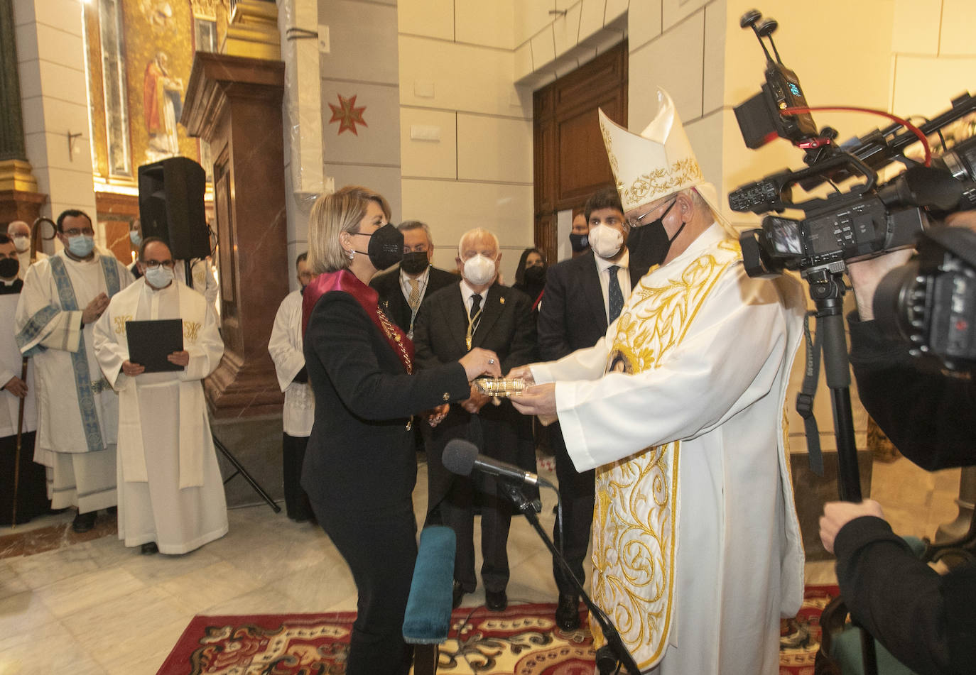 Fotos: Ceremonia de la Onza de Oro en la basílica de la Caridad de Cartagena