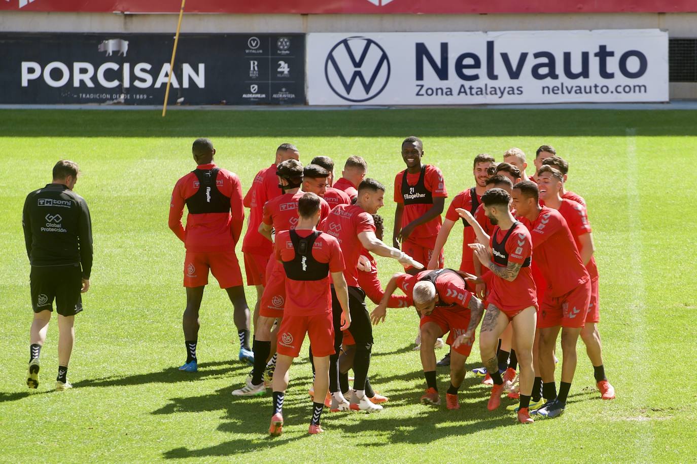 Fotos: El entrenamiento del Real Murcia antes del enfretamiento contra el Hércules, en imágenes