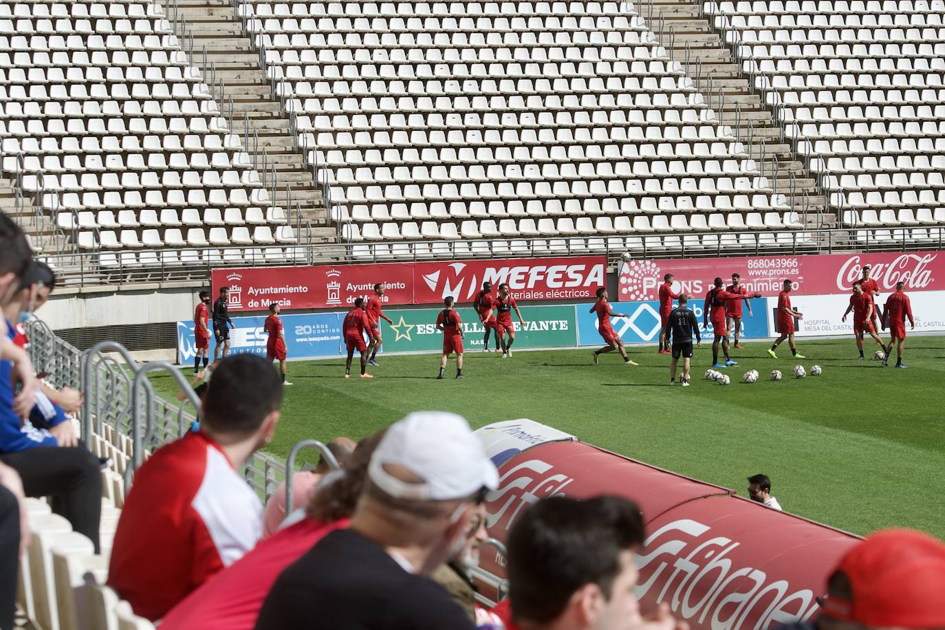 Fotos: El entrenamiento del Real Murcia antes del enfretamiento contra el Hércules, en imágenes