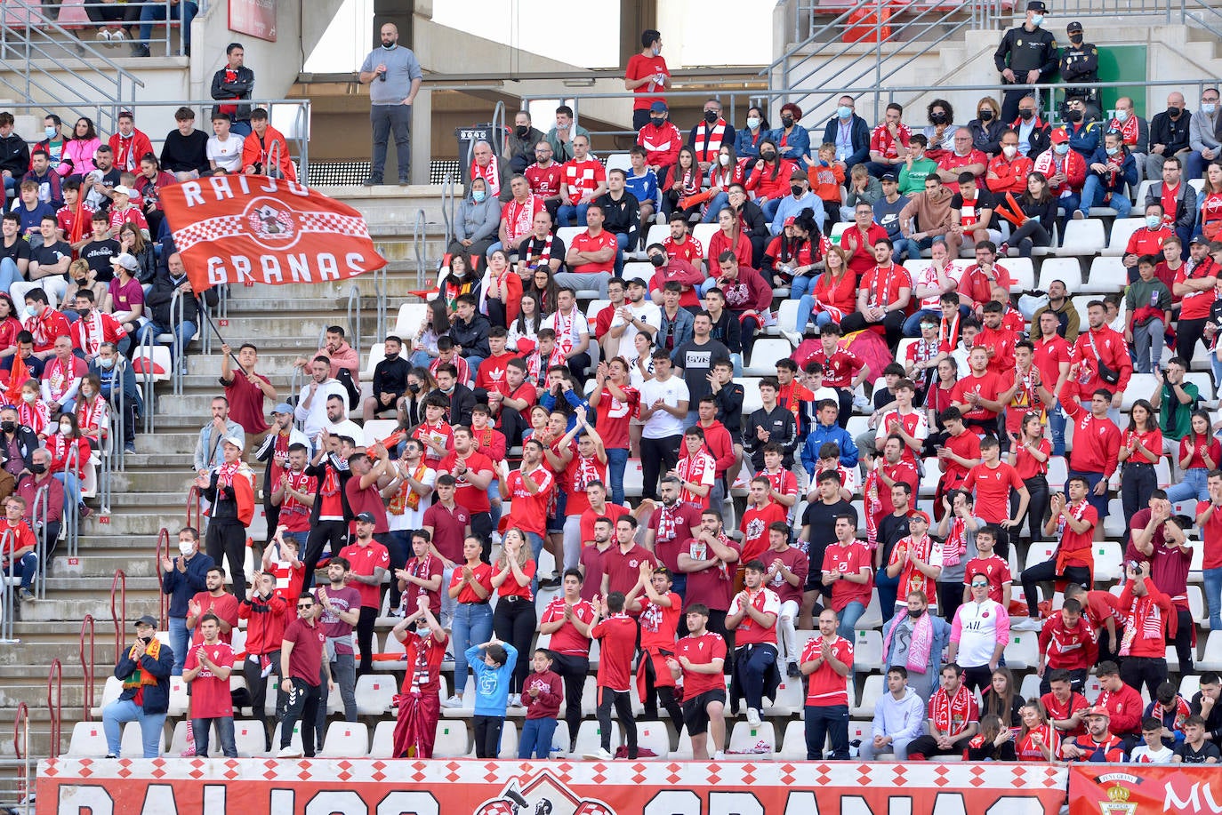 Fotos: Búscate en el Enrique Roca en el empate del Real Murcia frente al Hércules
