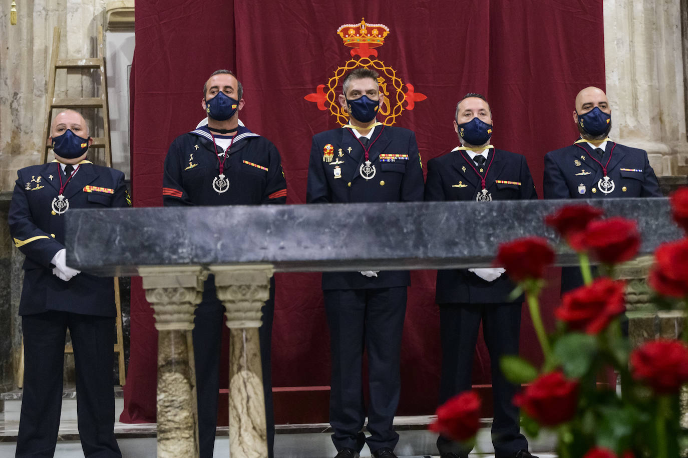 Fotos: Descendimiento del Cristo del Perdón en la iglesia de San Antolín de Murcia