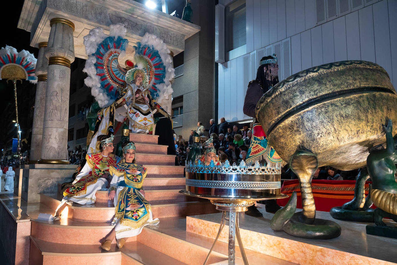 Fotos: El pueblo hebreo llena de júbilo la carrera en la noche del Domingo de Ramos en Lorca