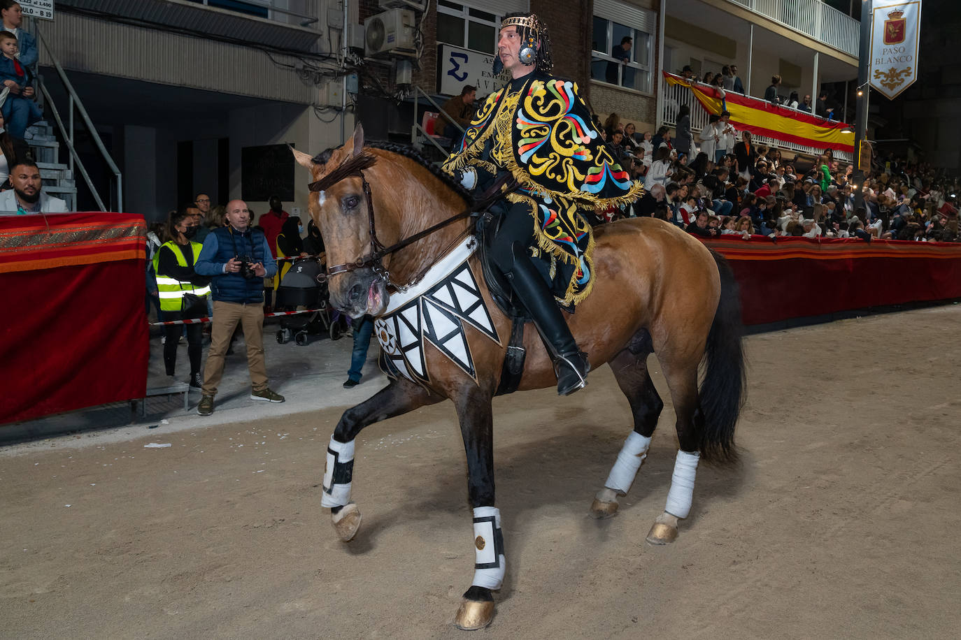 Fotos: El pueblo hebreo llena de júbilo la carrera en la noche del Domingo de Ramos en Lorca