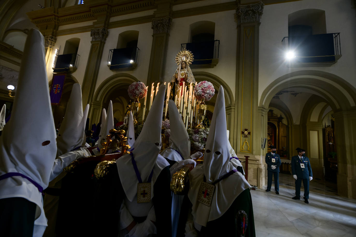 Fotos: La procesión del Rescate de Martes Santo, en imágenes