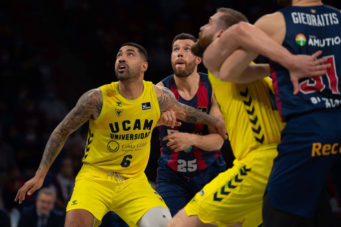 Fotos: El Baskonia-Ucam CB, en imágenes