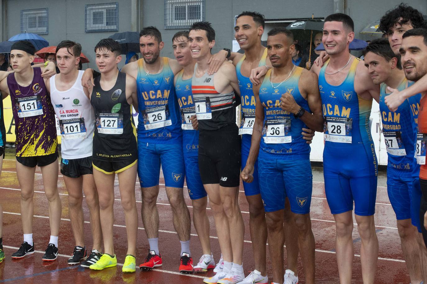Fotos: Mariano García Gana el trofeo Ciudad de Cartagena