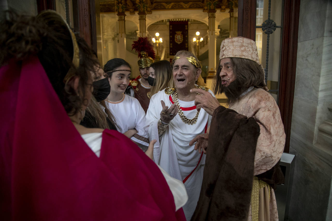 Fotos: Un aguacero obliga a suspender el Lavatorio en Cartagena