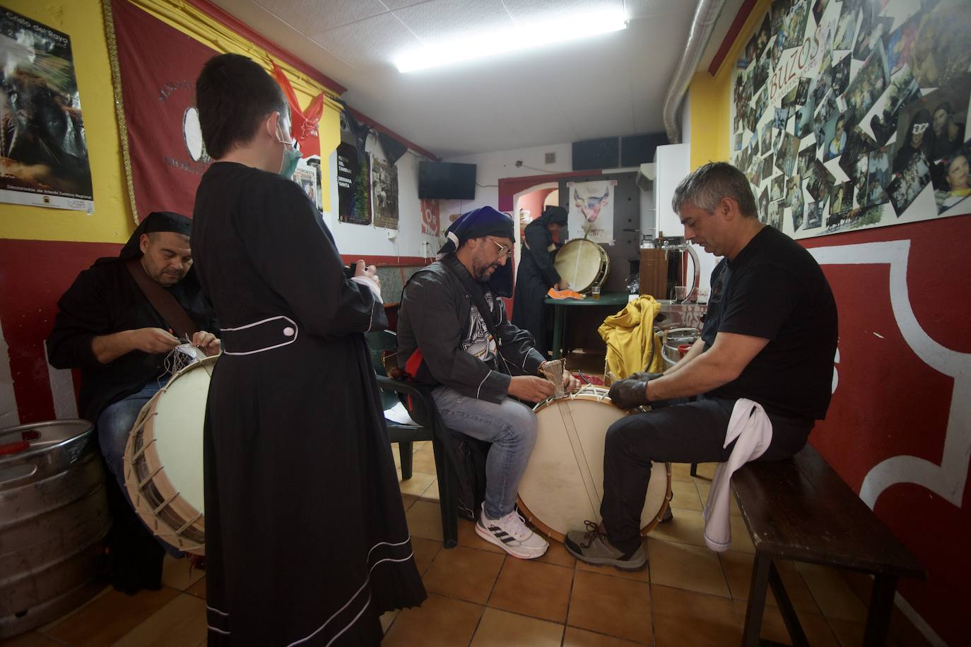 Fotos: Los tambores vuelven a las calles de Moratalla en el Jueves Santo