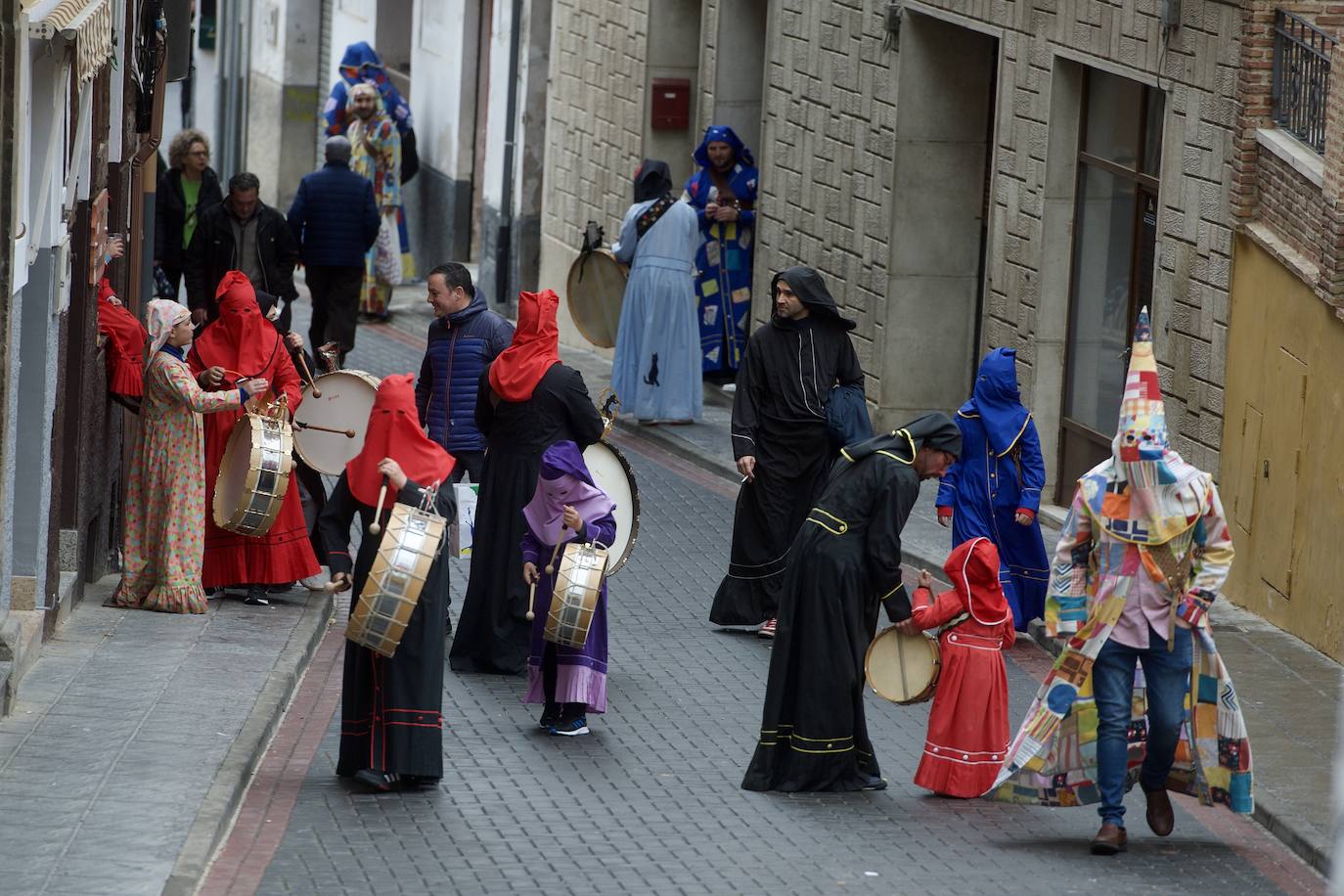 Fotos: Los tambores vuelven a las calles de Moratalla en el Jueves Santo