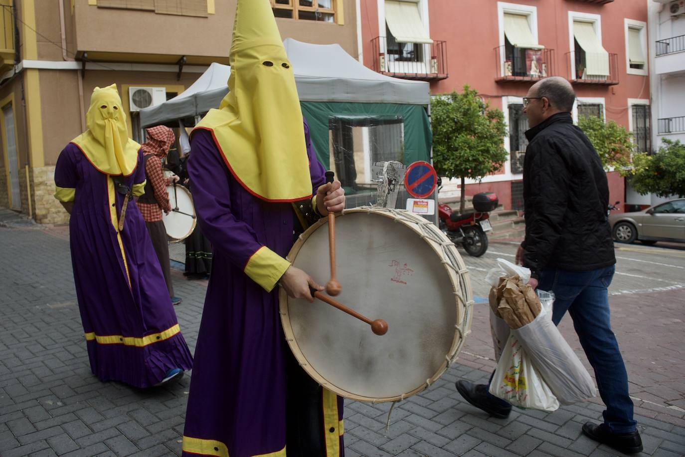 Fotos: Los tambores vuelven a las calles de Moratalla en el Jueves Santo