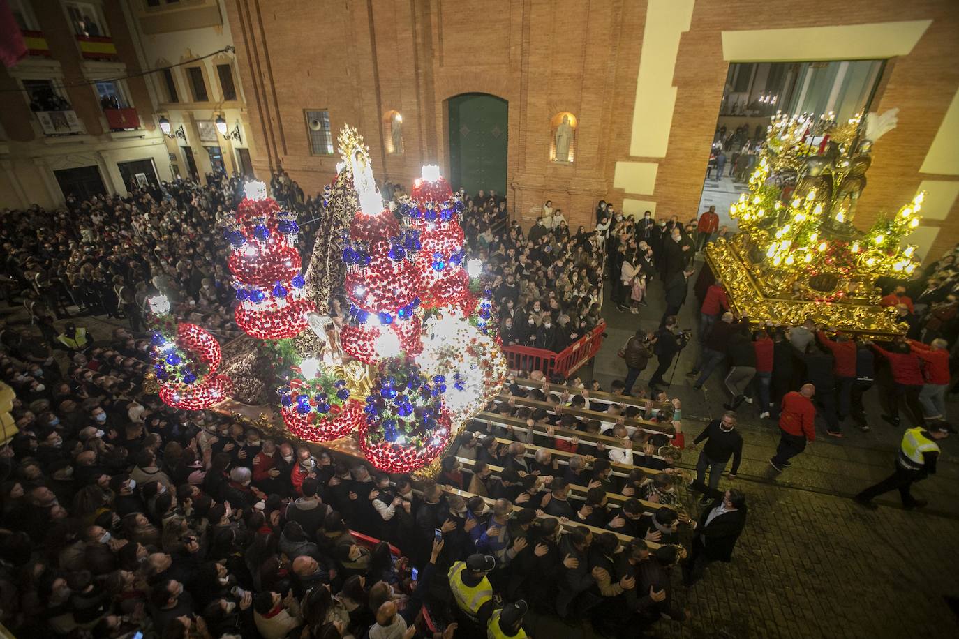 Fotos: Salve al Primer Dolor, único consuelo para los californios