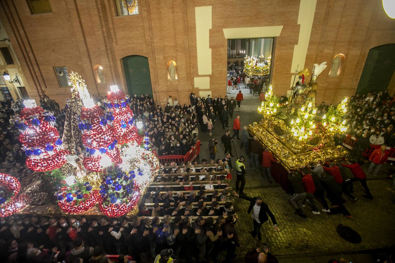 Fotos: Salve al Primer Dolor, único consuelo para los californios