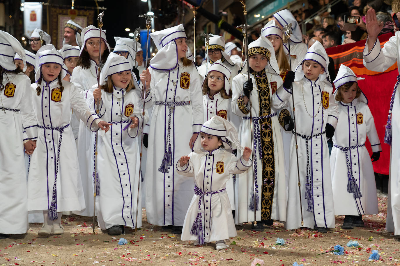 Fotos: Desfile bíblico-pasional del Viernes Santo en Lorca