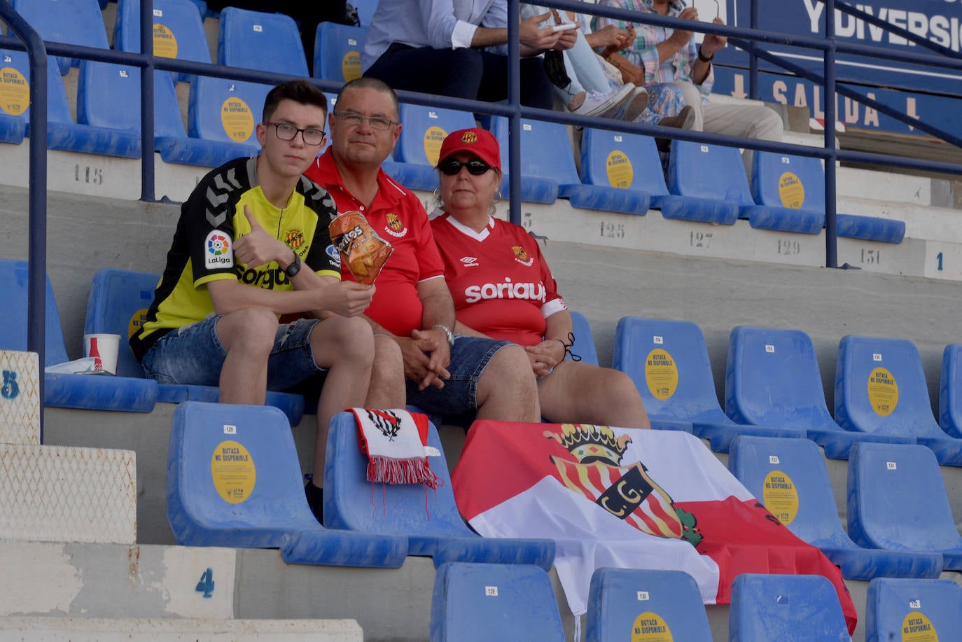 Fotos: Búscate en las gradas de La Condomina en el partido frente al Nástic