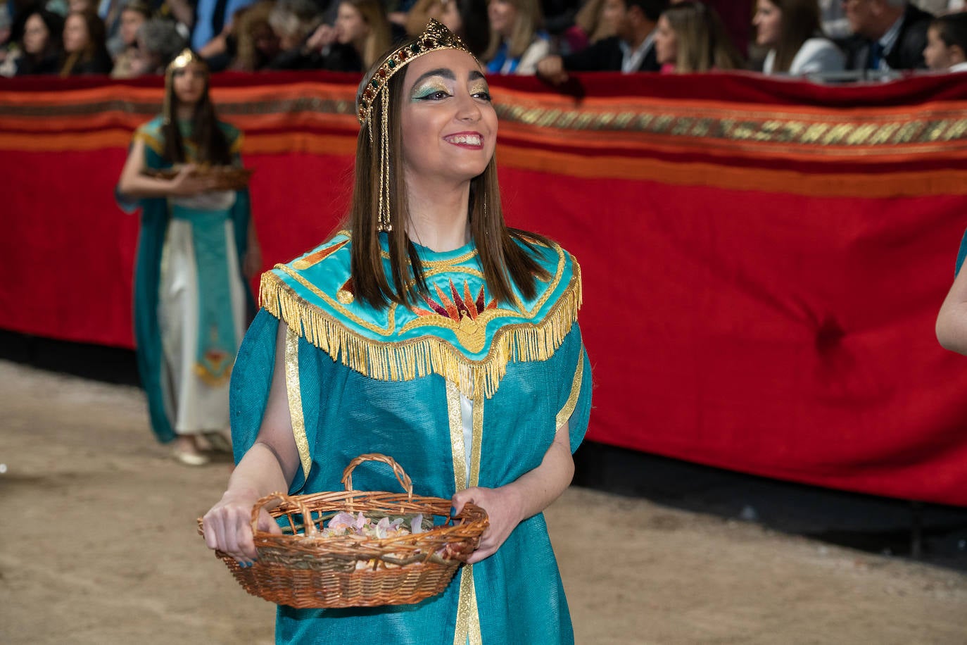 Fotos: Desfile bíblico-pasional del Viernes Santo en Lorca