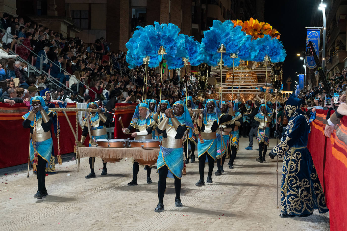 Fotos: Desfile bíblico-pasional del Viernes Santo en Lorca