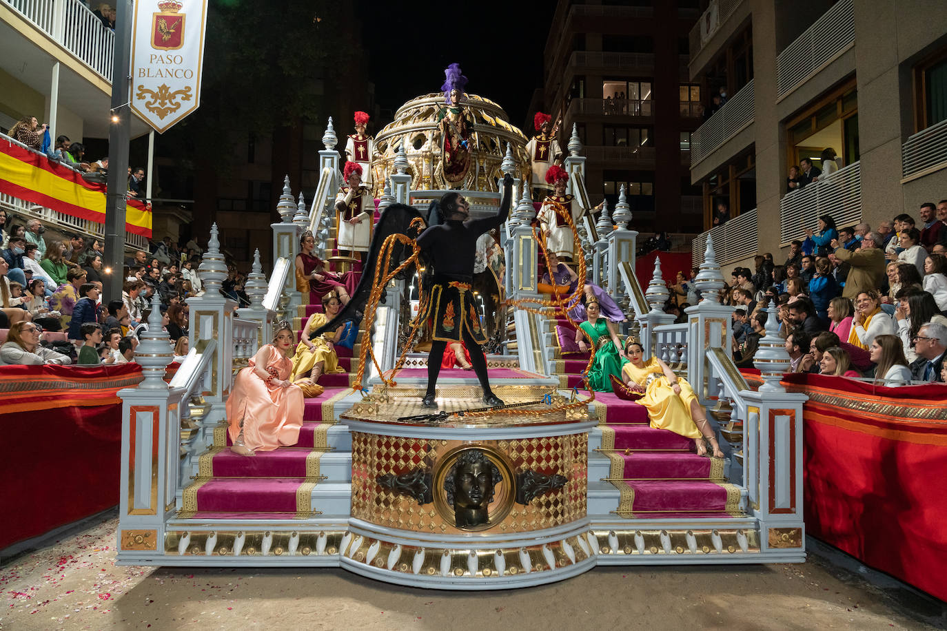 Fotos: Desfile bíblico-pasional del Viernes Santo en Lorca