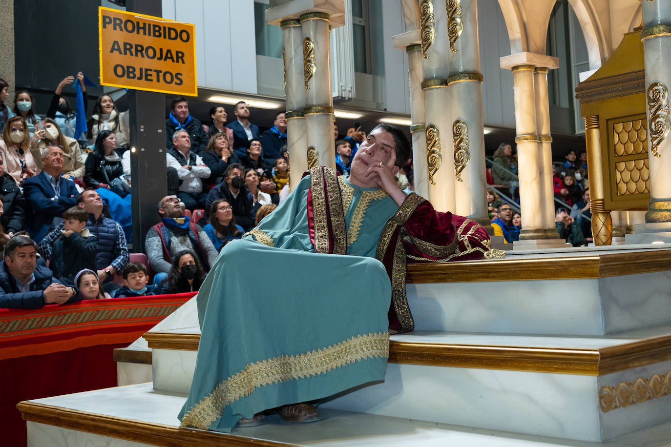 Fotos: Desfile bíblico-pasional del Viernes Santo en Lorca