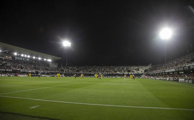 La nueva iluminación del Cartagonova. 