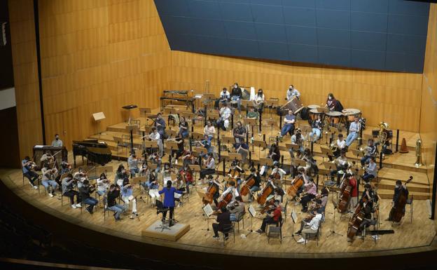 Galería. La Orquesta de Jóvenes de la Región de Murcia ensayando.