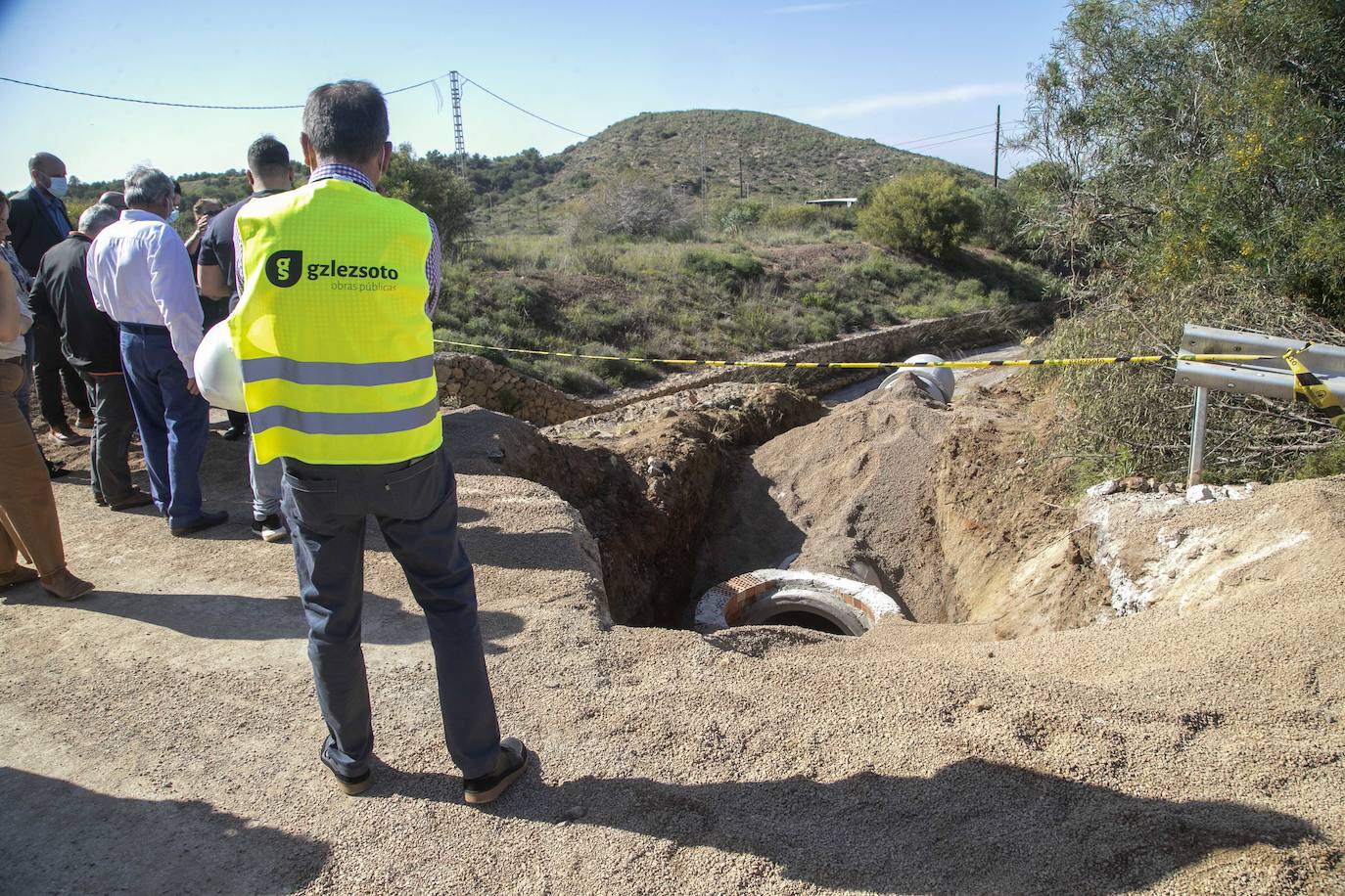 Fotos: Comunidad y Adif frenan en el Llano del Beal la eliminación de los vertidos mineros