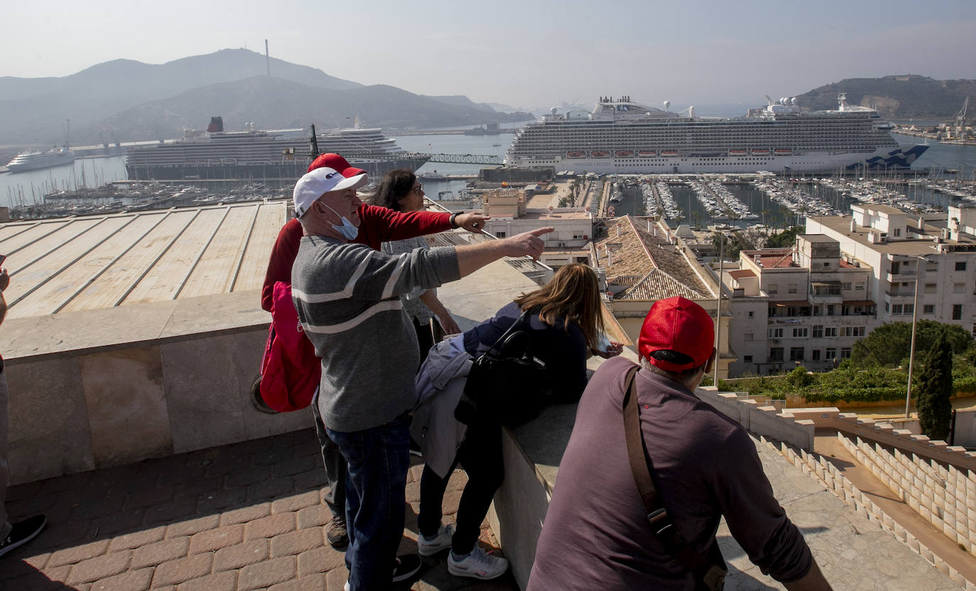 Fotos: Triple escala de cruceros en Cartagena