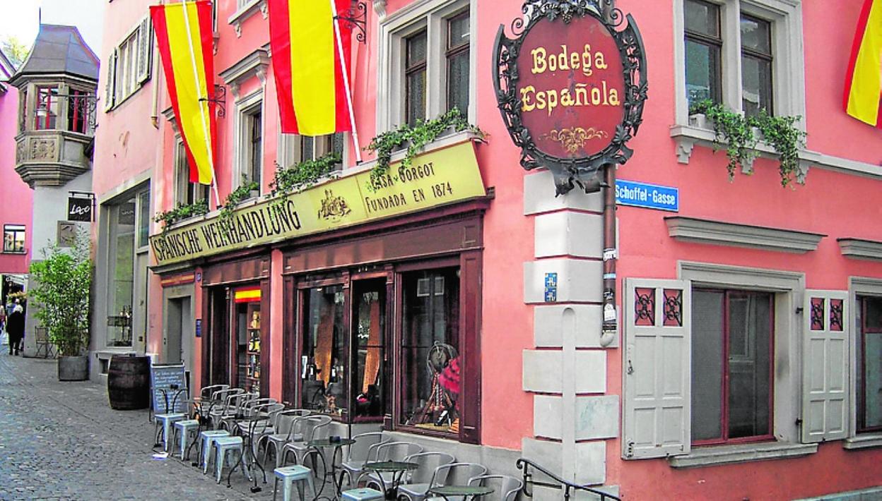 El restaurante y tienda de vinos Bodega Española, que lleva siglo y medio abierto en Zúrich. 