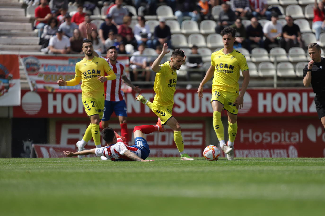 Fotos: El empate del UCAM frente al Algeciras, en imágenes