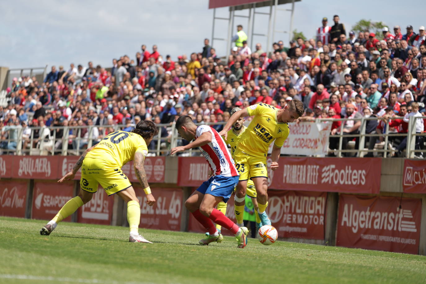 Fotos: El empate del UCAM frente al Algeciras, en imágenes