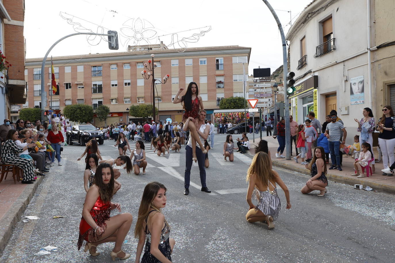 Fotos: Desfile de carrozas por San Roque en Blanca