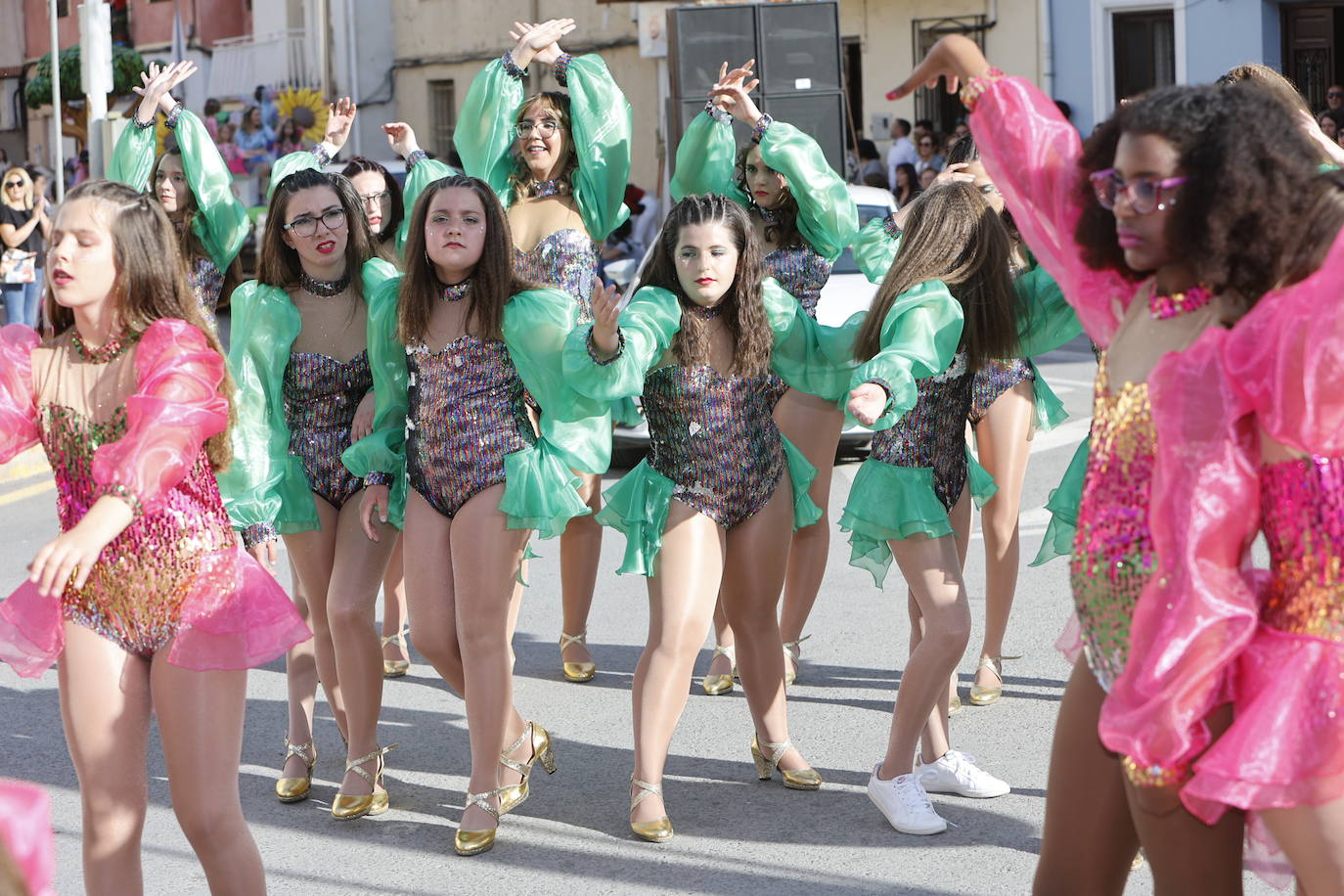 Fotos: Desfile de carrozas por San Roque en Blanca