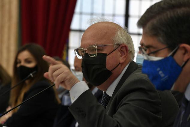 Fotos: Celebración del Pleno del Ayuntamiento de Murcia