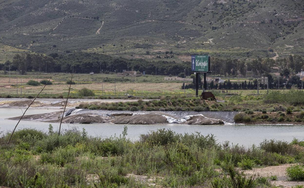 Balsas de Zinsa en Torreciega. 