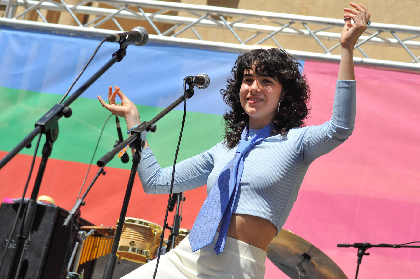 Fotos: Así fueron los bailes mañaneros del Warm Up en la plaza de la Universidad y de los Apóstoles